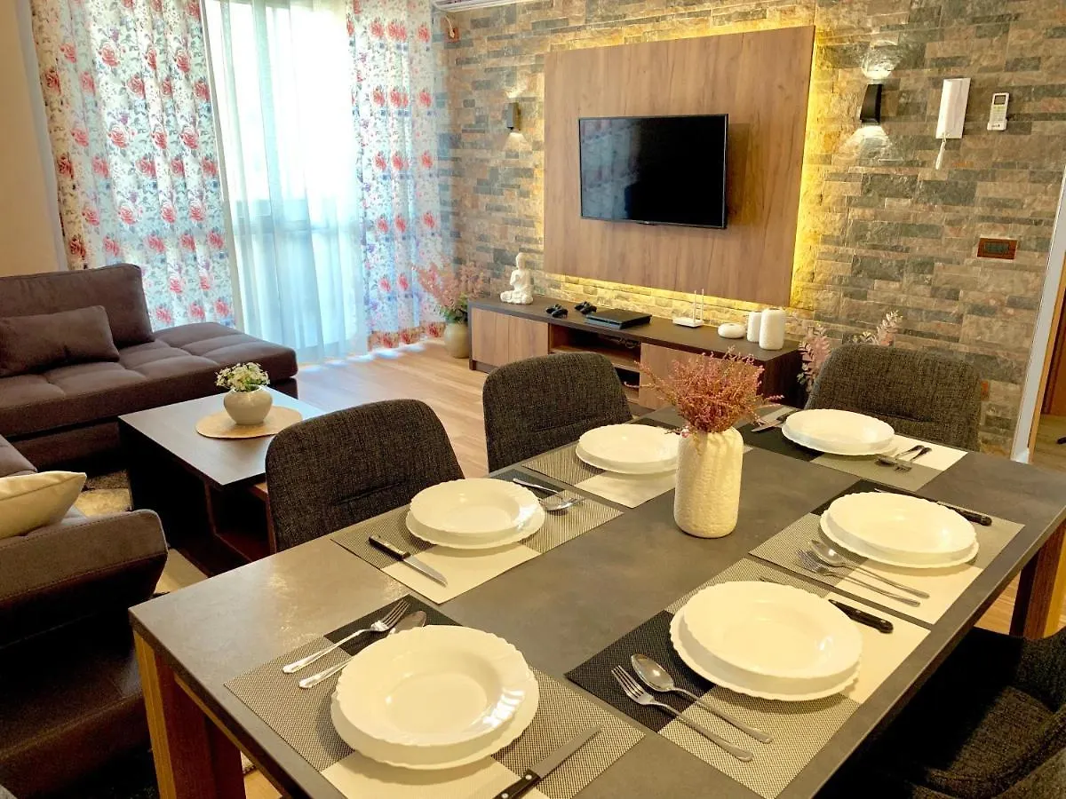 Eka Luxury Two-Bedroom Premium Apartment Durrës